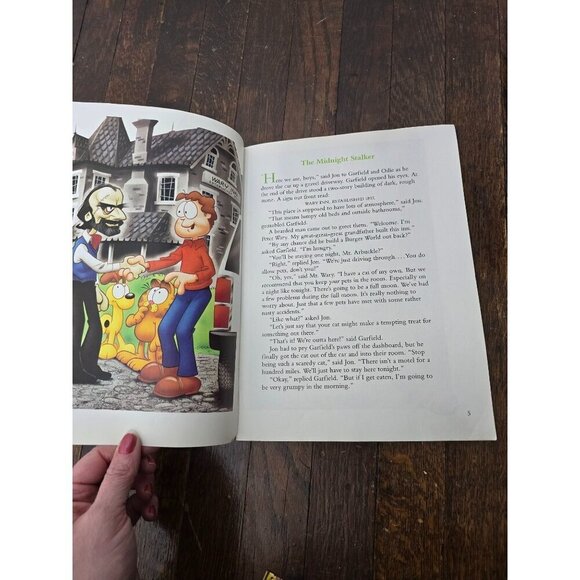 Garfield's Scary Tales by Jim Kraft Picture Book Halloween - Picture 6 of 12